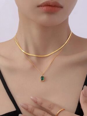 Emerald Stone Layer Necklace