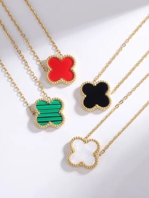 mini-clover-gold-necklaces
