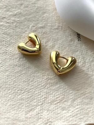 veni-triangle-gold-hoops