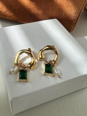 Pegri Emerald Gold Earrings