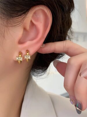 crosia-tiny-diamond-earrings