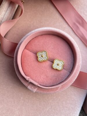 averie-clover-gold-diamond-studs
