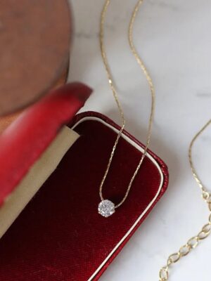 gold-aura-necklace