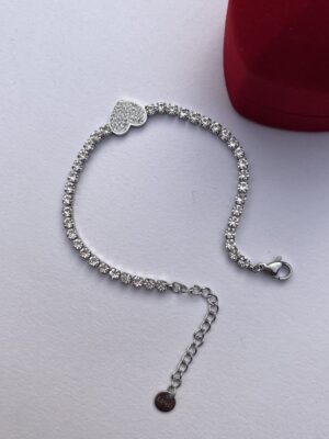 leslie-heart-diamond-tennis-bracelet