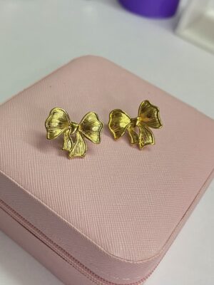 welsh-cute-bow-studs