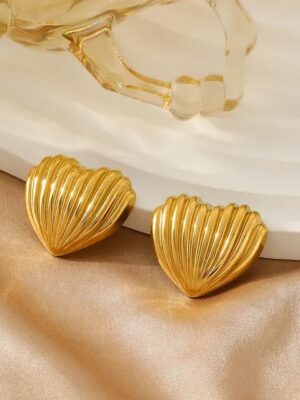 leasina-heart-big-gold-studs
