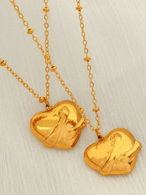 hug-your-soul-gold-heart-necklace