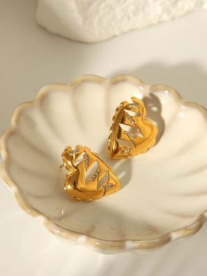 heart-break-gold-earrings