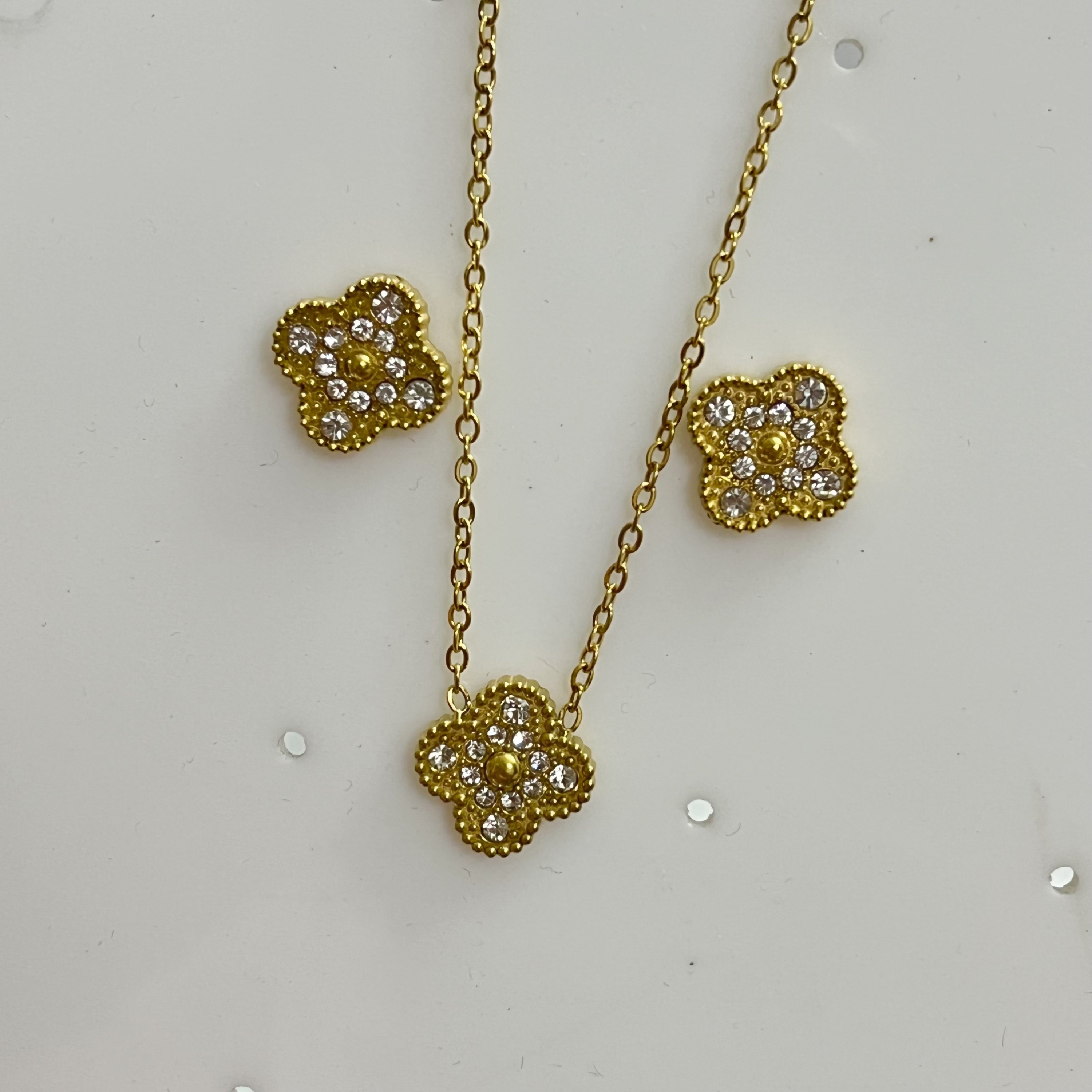 trifi-clover-diamond-set
