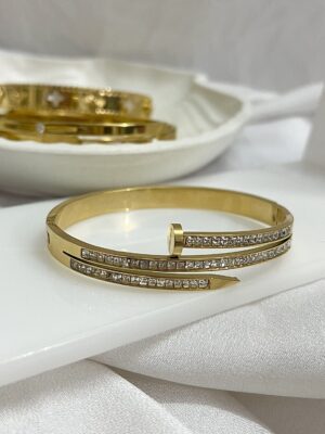 nail-it-diamond-cuff