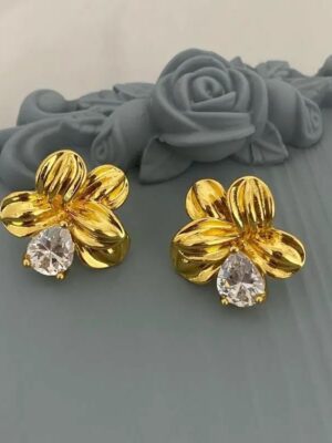 xavi-diamond-flower-studs