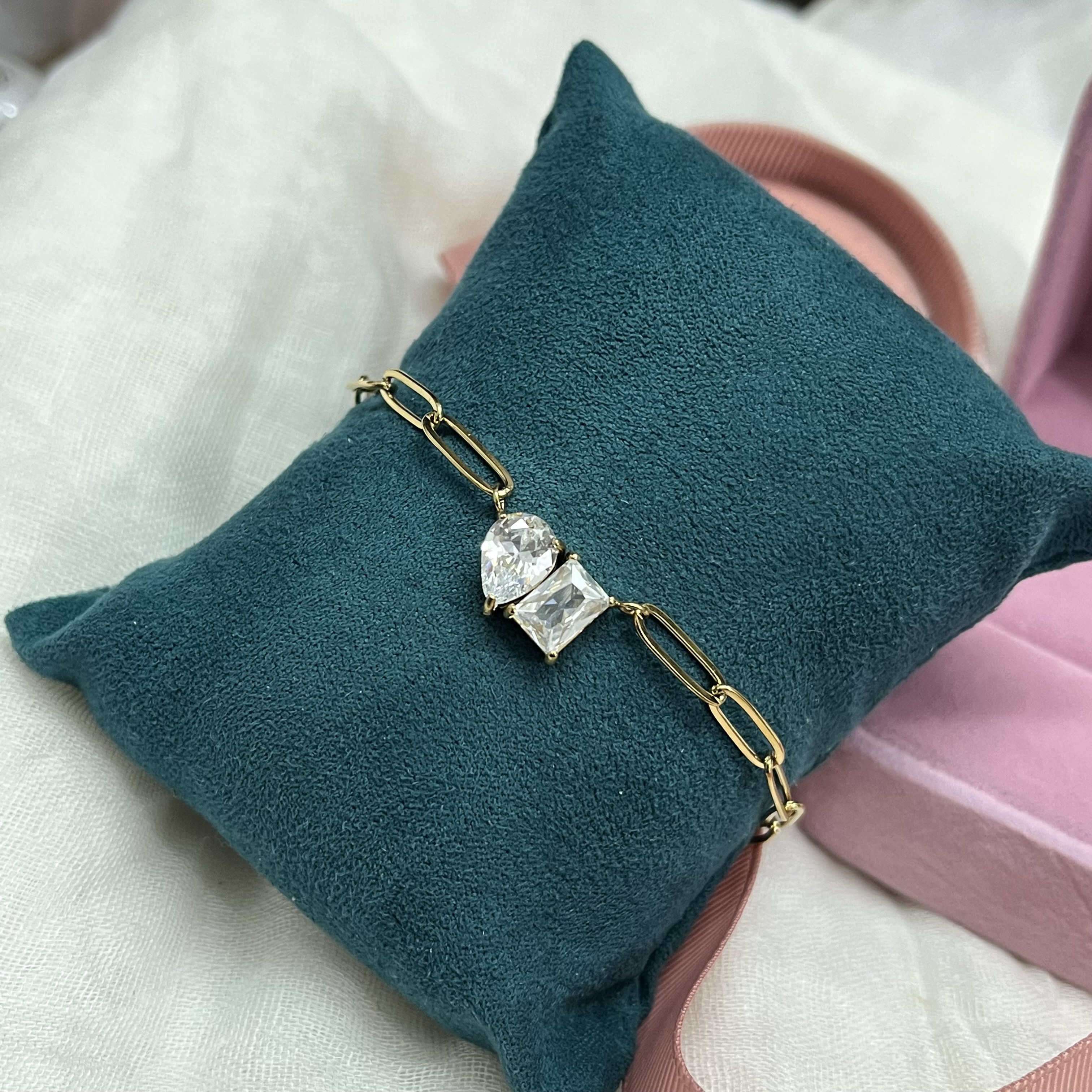 abel-diamond-classy-bracelet