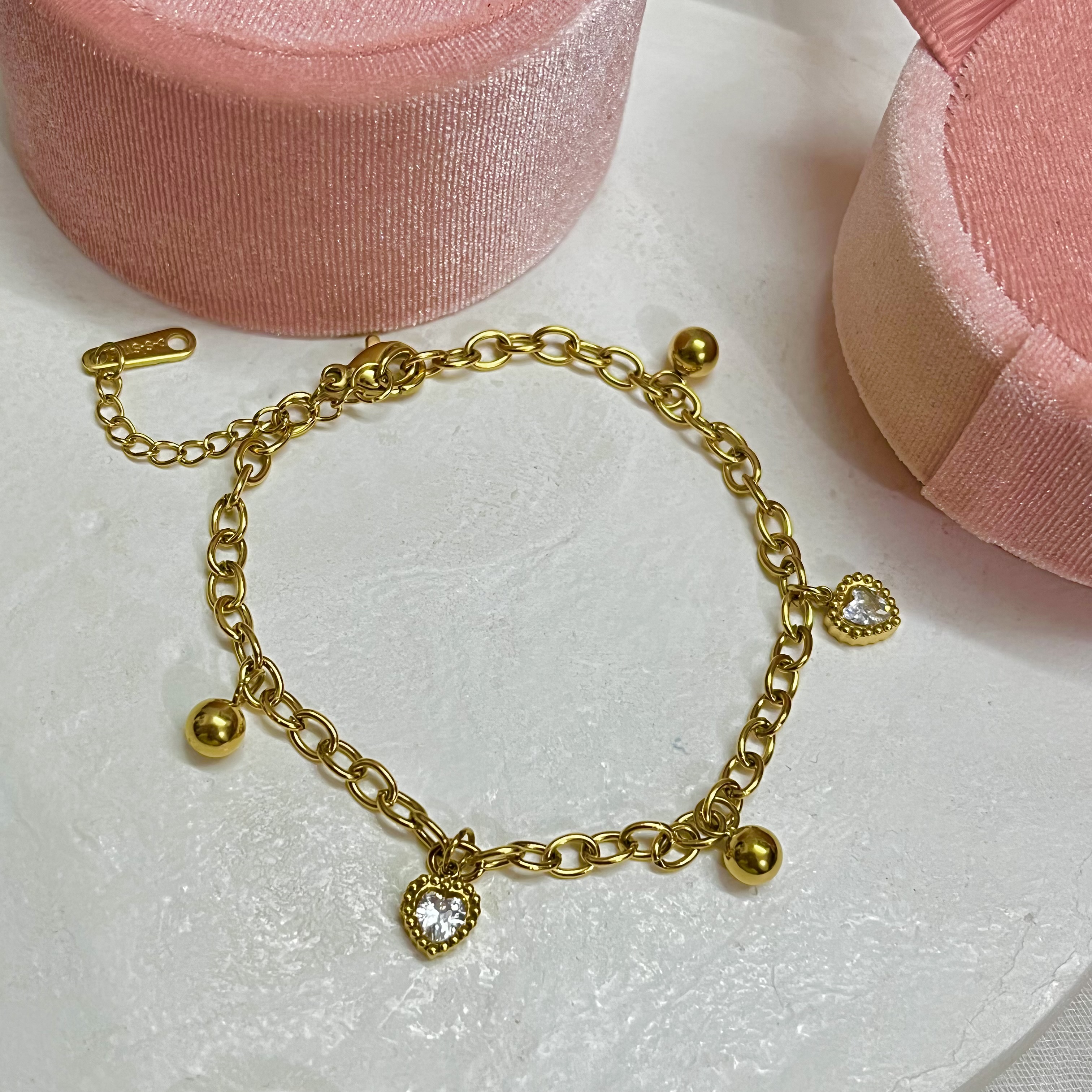 giggile-heart-cham-bracelet