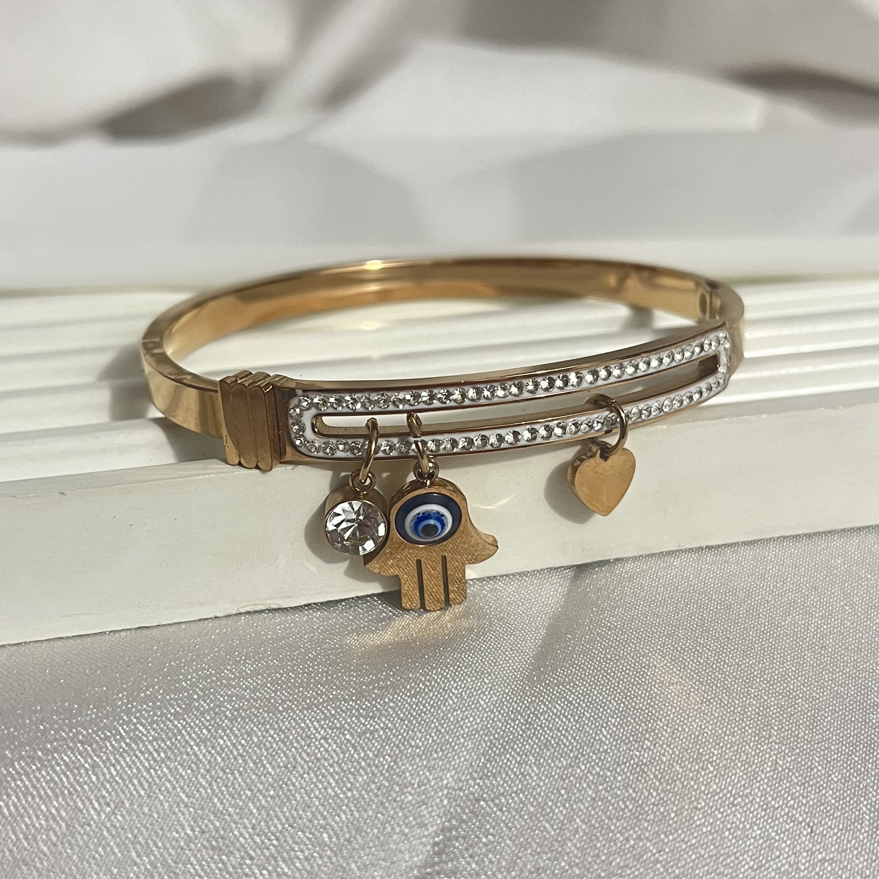 evelia-rosegold-charm-cuff